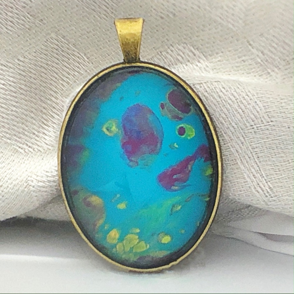 🍁2-for-$18🍁Hand-Painted Fluid Art Pendant